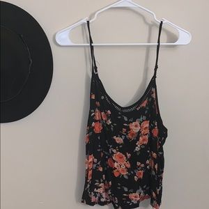 Gorgeous floral cropped Forever21 tank